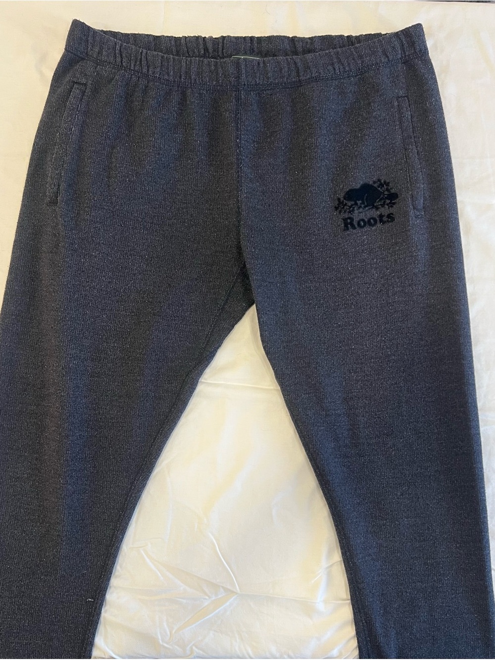 Roots Sweatpants – Charcoal Grey